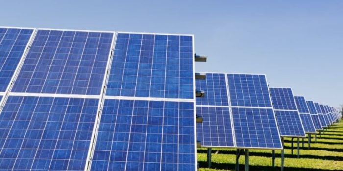 Bombeos de agua con energía solar fotovoltaica